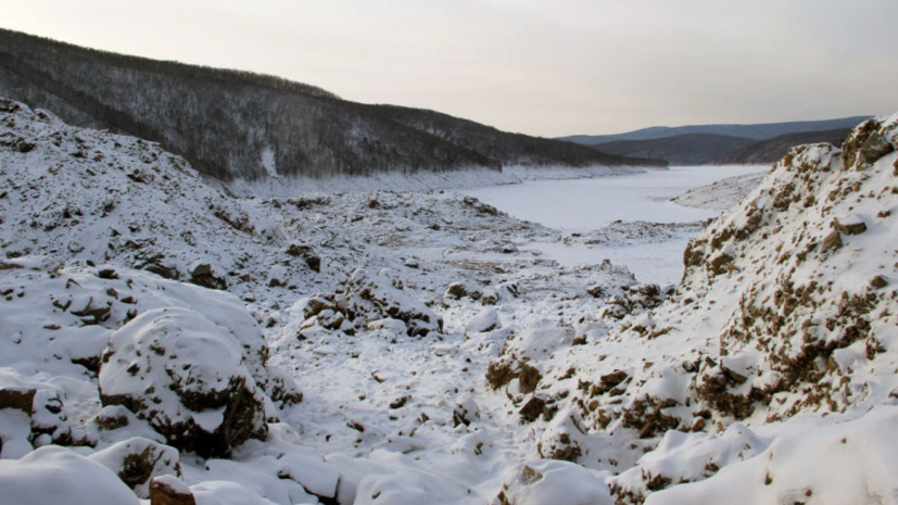 Военных специалистов привлекли к работам по восстановлению режима Бурейского водохранилища