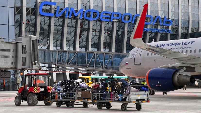 Пассажиры вынужденно севшего в Крыму самолёта вылетели в Москву