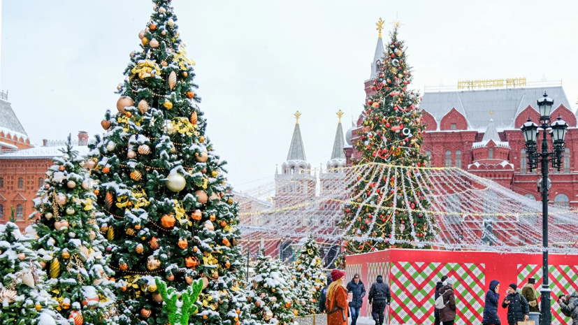 Новогодние украшения демонтируют в Москве с 14 по 20 января