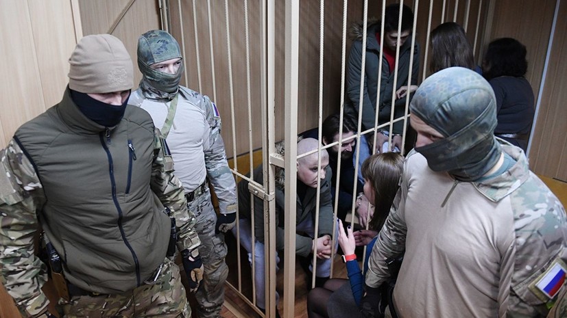 МИД Украины выразил протест из-за продления ареста задержанных моряков