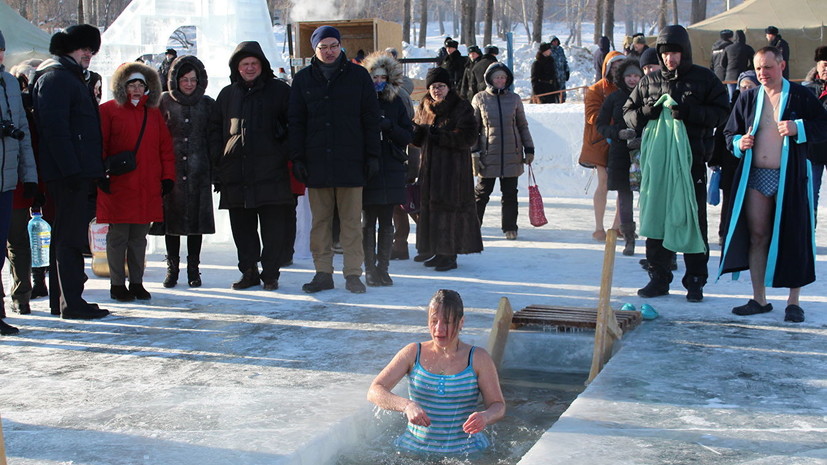 В десяти парках Москвы оборудуют площадки для крещенских купаний