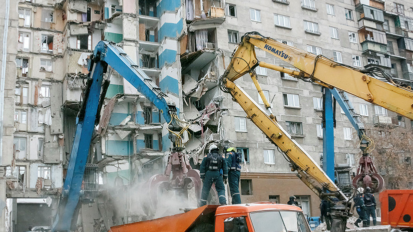«Надо пойти навстречу людям»: Путин поручил расселить жильцов пострадавшего от взрыва дома в Магнитогорске