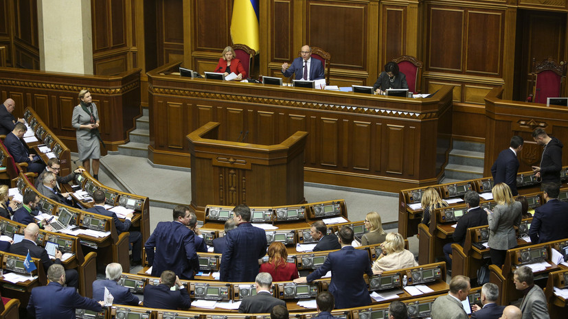 Рада Украины приняла закон об изменении юрисдикции религиозных общин