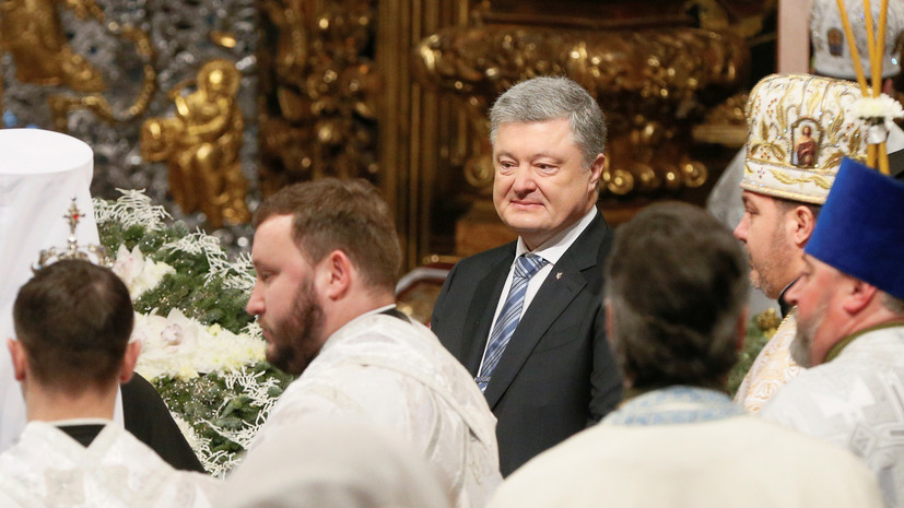 Эксперт прокомментировал заявление Порошенко о переходе приходов в ПЦУ