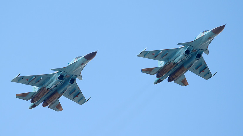 «При отработке маневрирования»: что известно об аварии Су-34 на Дальнем Востоке