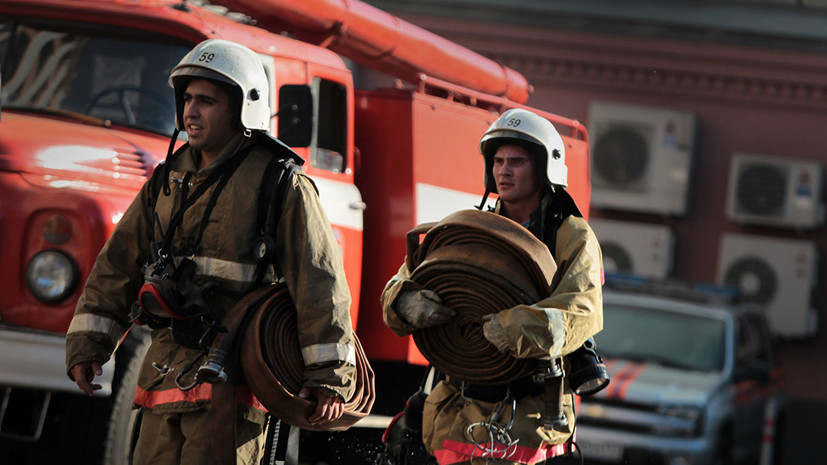 В Амурской области потушили пожар на складе