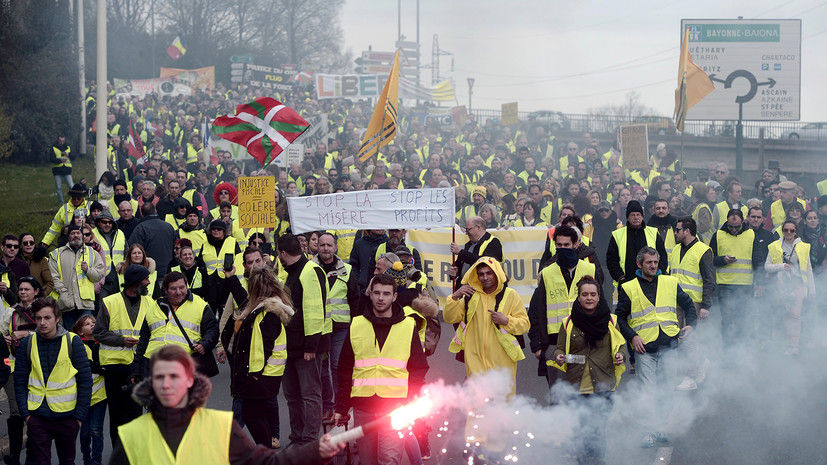 В протестах «жёлтых жилетов» во Франции участвовали 84 тысячи человек