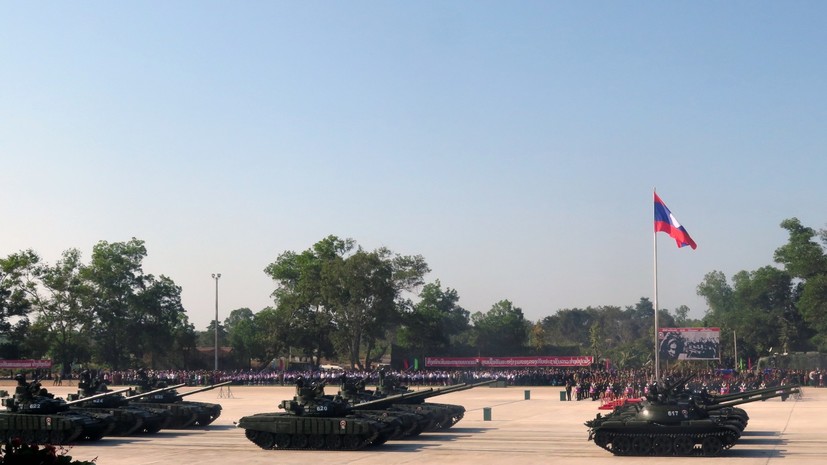 На параде в Лаосе продемонстрировали российскую военную технику