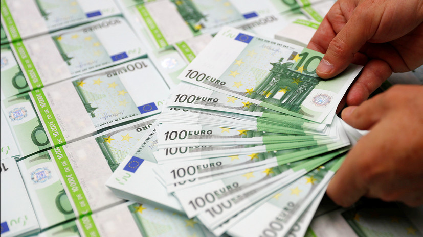 Валютная рокировка: сможет ли евро отыграть у доллара прошлогодние потери