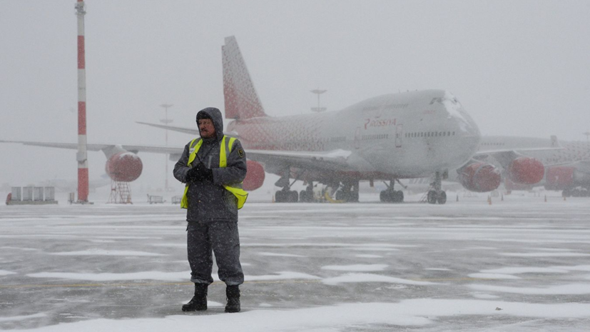 Прокуратура проверит причины массовых задержек и отмен рейсов в аэропортах Москвы