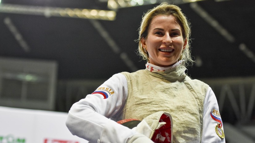 Женская сборная России по фехтованию на рапирах стала второй на этапе КМ во Франции