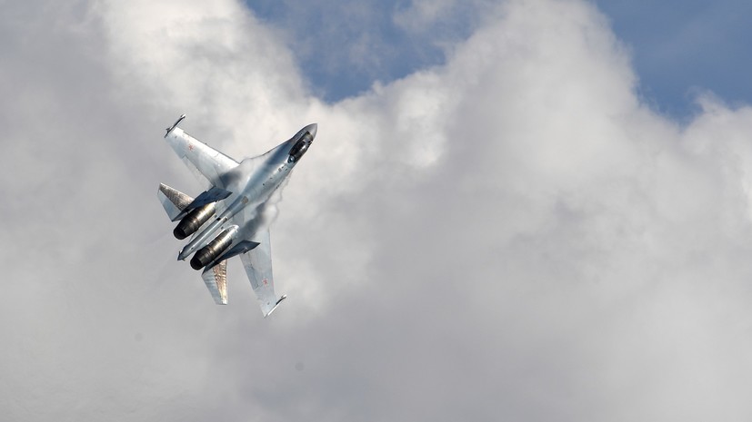 Приближался к госгранице: российский истребитель Су-27 перехватил самолёт-разведчик США в небе над Балтикой