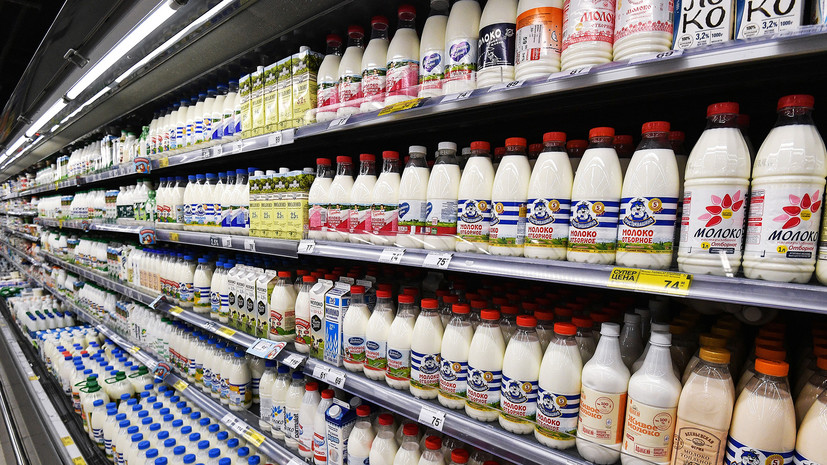 «Покупатель имеет право знать»: Медведев подписал постановление о маркировке молока без растительного жира