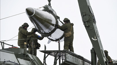 Пуск баллистической ракеты «Искандер-М» на полигоне Капустин Яр в Астраханской области