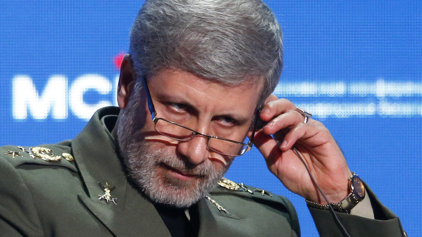 Министр обороны Ирана представил «высокоэффективную» крылатую ракету