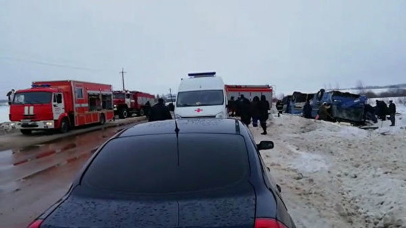 Медведев поручил Скворцовой оказать помощь пострадавшим в ДТП под Калугой