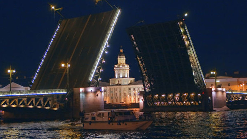 Дворцовый мост в Петербурге подсветят красным в честь китайского Нового года