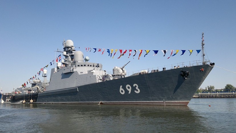 Ракетный корабль «Дагестан» провёл учения в Каспийском море