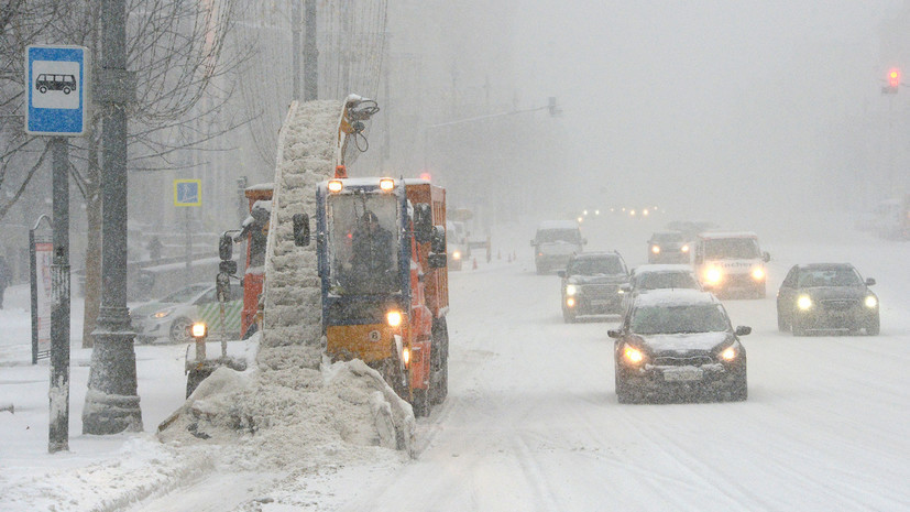 В Ленобласти выделят 100 млн рублей на покупку дополнительной снегоуборочной техники