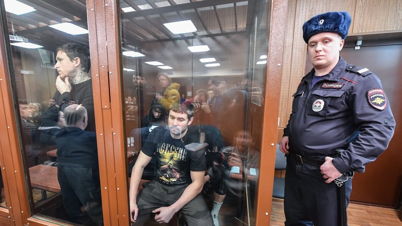 Игнатьев прокомментировал решение суда продлить срок ареста Кокорина и Мамаева