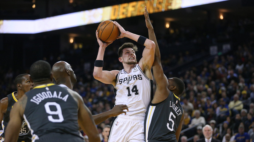 «Голден Стэйт» разгромил «Сан-Антонио» в матче НБА
