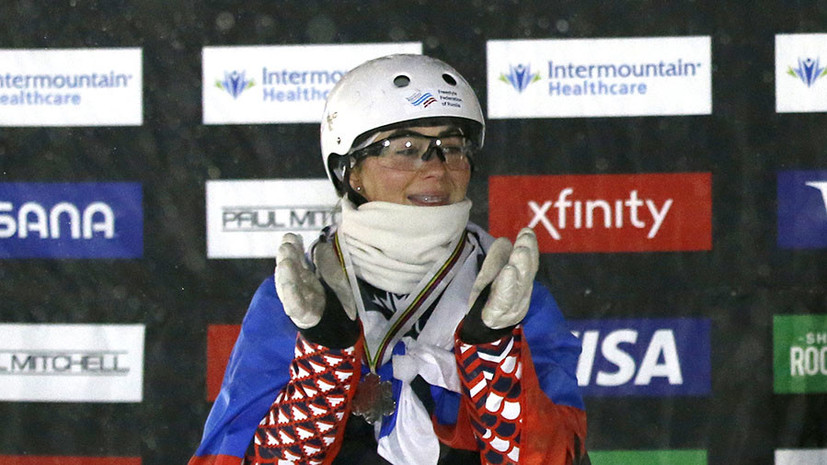 Никитина завоевала серебро в лыжной акробатике на ЧМ в США