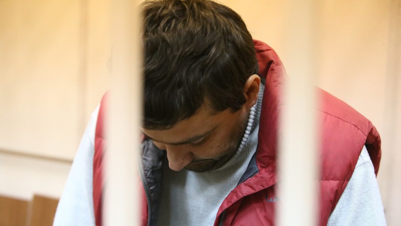 Экс-адвокат полковника Захарченко попал в карцер за нецензурную брань