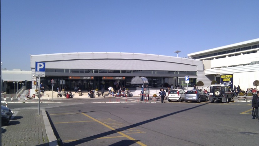 СМИ: Римский аэропорт Чампино закрыт из-за обнаружения боеприпасов времён войны