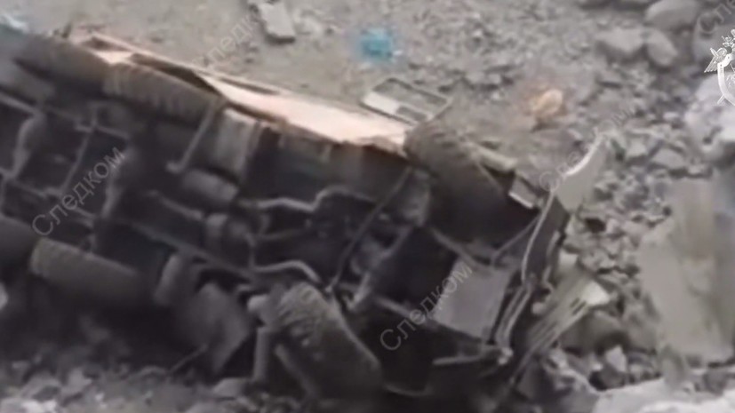 Белаз взорвался. Авария на кедровском разрезе. Сгорел белаз кемеровская область. Горел масло цех ночью. Пожар в сосновоборске 2021 года.