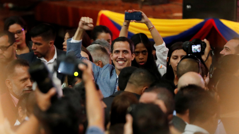 Гуаидо призвал своих сторонников выйти на акции за доставку гумпомощи в Венесуэлу