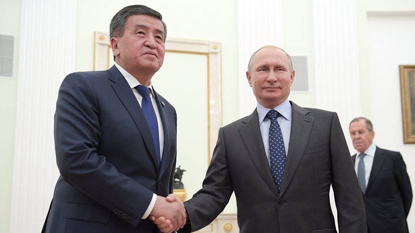 Путин обсудил с президентом Киргизии двусторонние отношения