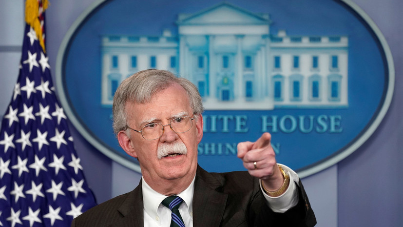 Болтон пошутил над Мадуро 