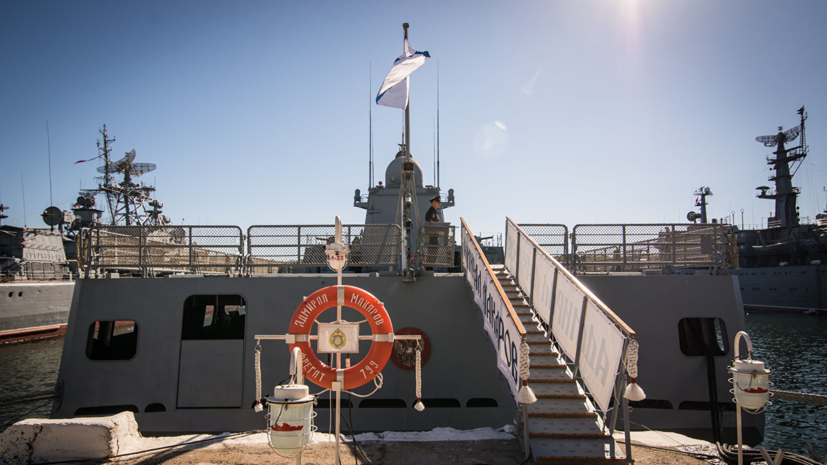 Фрегат ЧФ «Адмирал Макаров» зашёл в порт Кипра