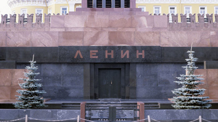 Мавзолей Ленина закроют на два месяца 