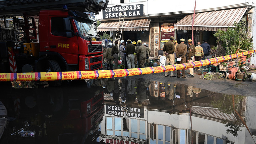 Число погибших при пожаре в отеле в Нью-Дели возросло до 17