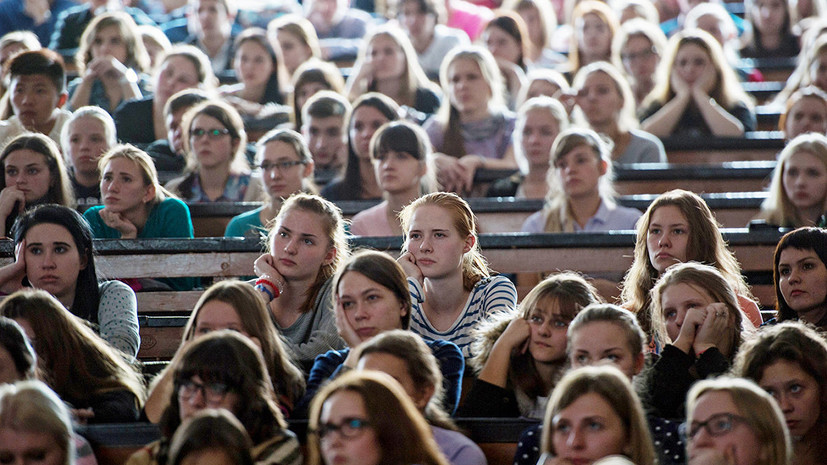 В Минюсте предложили обязать родителей содержать детей-студентов