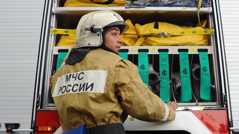 Из школы в Новосибирске эвакуировали 300 учеников из-за задымления