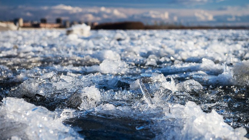 Военные инженеры ЗВО провели манёвры по подрыву ледяных заторов в Ленобласти