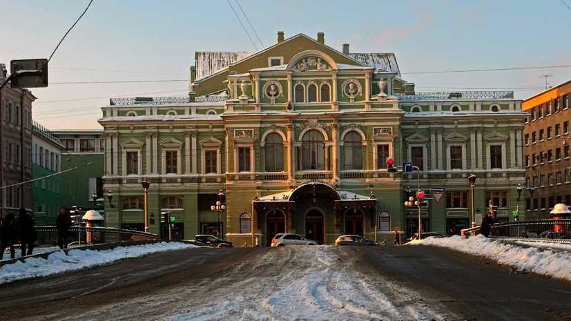Актёр театра «Лицедеи» Анвар Либабов поздравил БДТ со 100-летним юбилеем
