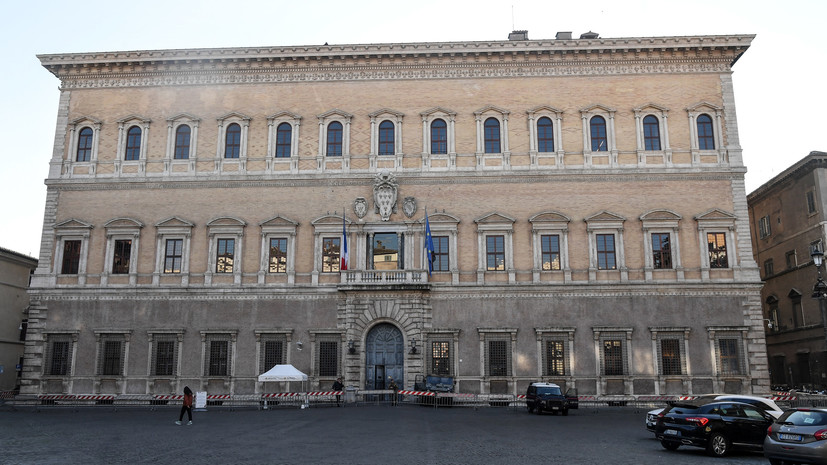 Посол Франции вернулся в Италию