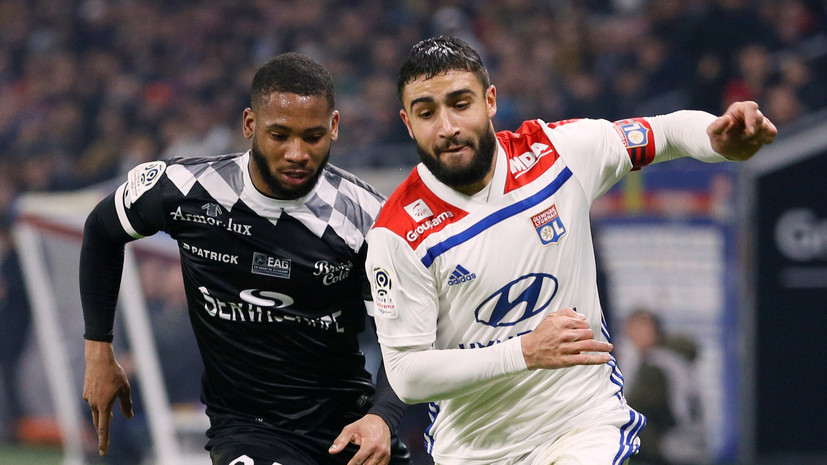 «Лион» нанёс поражение «Генгаму» в матче чемпионата Франции по футболу