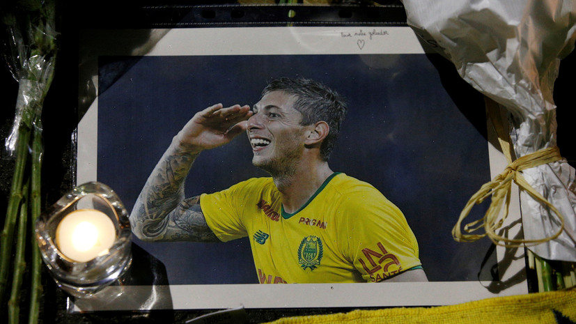 В Аргентине простились с футболистом Салой