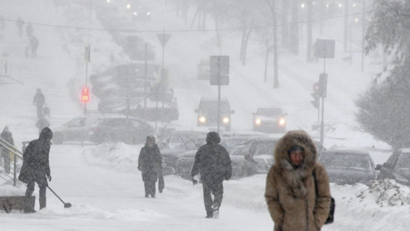 В Оренбурге ввели режим ЧС из-за снегопадов