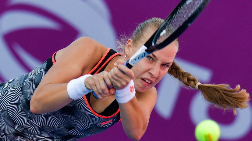 Блинкова не смогла выйти в четвертьфинал турнира WTA в Будапеште, проиграв Вондроушовой