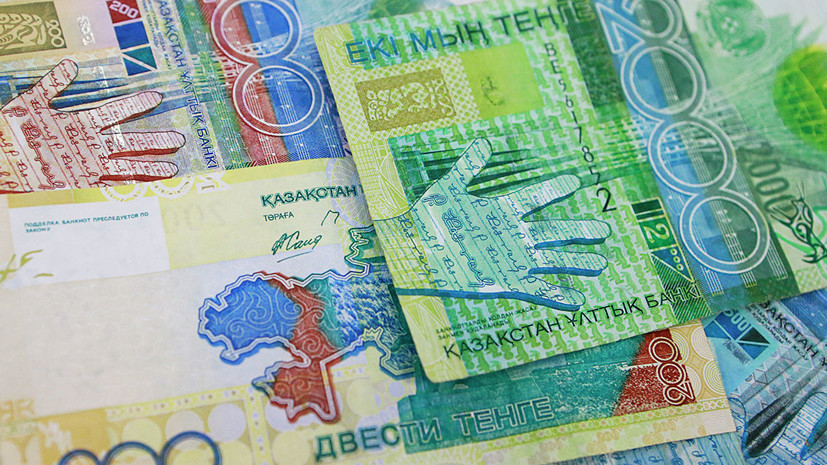 Захарова отреагировала на исчезновение надписей на русском языке с казахстанских банкнот