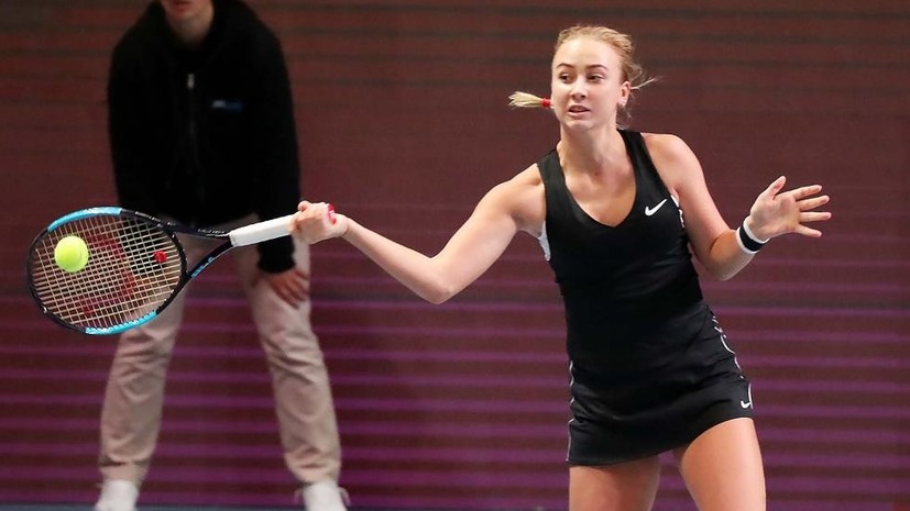 Потапова разгромно проиграла Вондроушовой в полуфинале турнира WTA в Будапеште