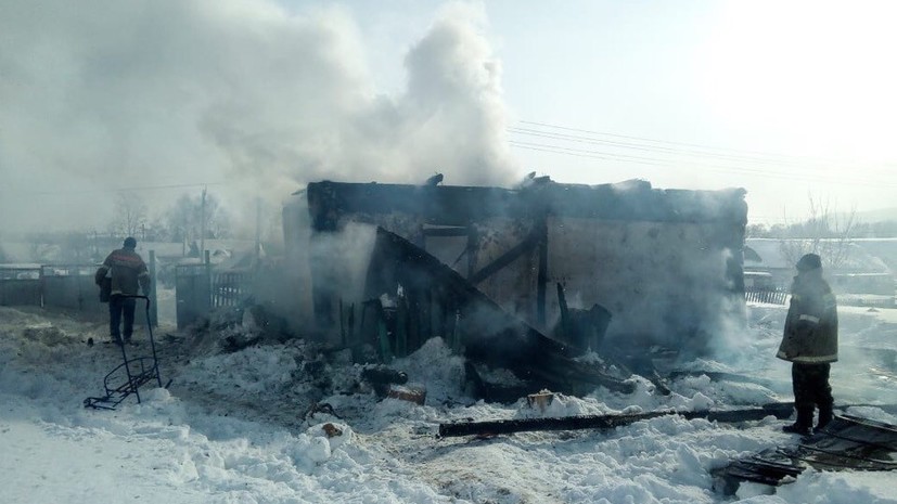 В Башкирии двое взрослых и ребёнок погибли при пожаре в жилом доме
