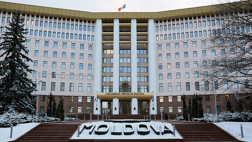 «Ставки будут выше»: насколько вероятен роспуск нового парламента Молдавии
