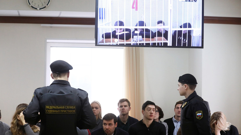 «Учитывались характеристики обвиняемых»: суд отклонил ходатайство об освобождении Кокорина и Мамаева из-под стражи