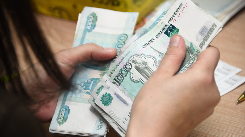 Эксперт оценил законопроект об ограничении уровня долговой нагрузки в России